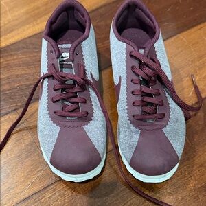 Nike Women's Sneaker in Maroon and Light Gray